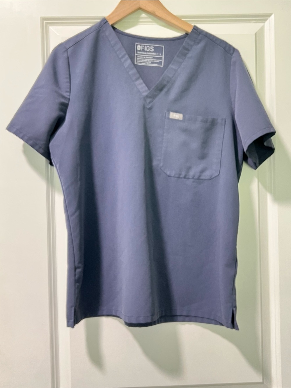Figs Women’s Catarina Scrub Top Vapor Blue Space Medical Dental Uniform Sz Large